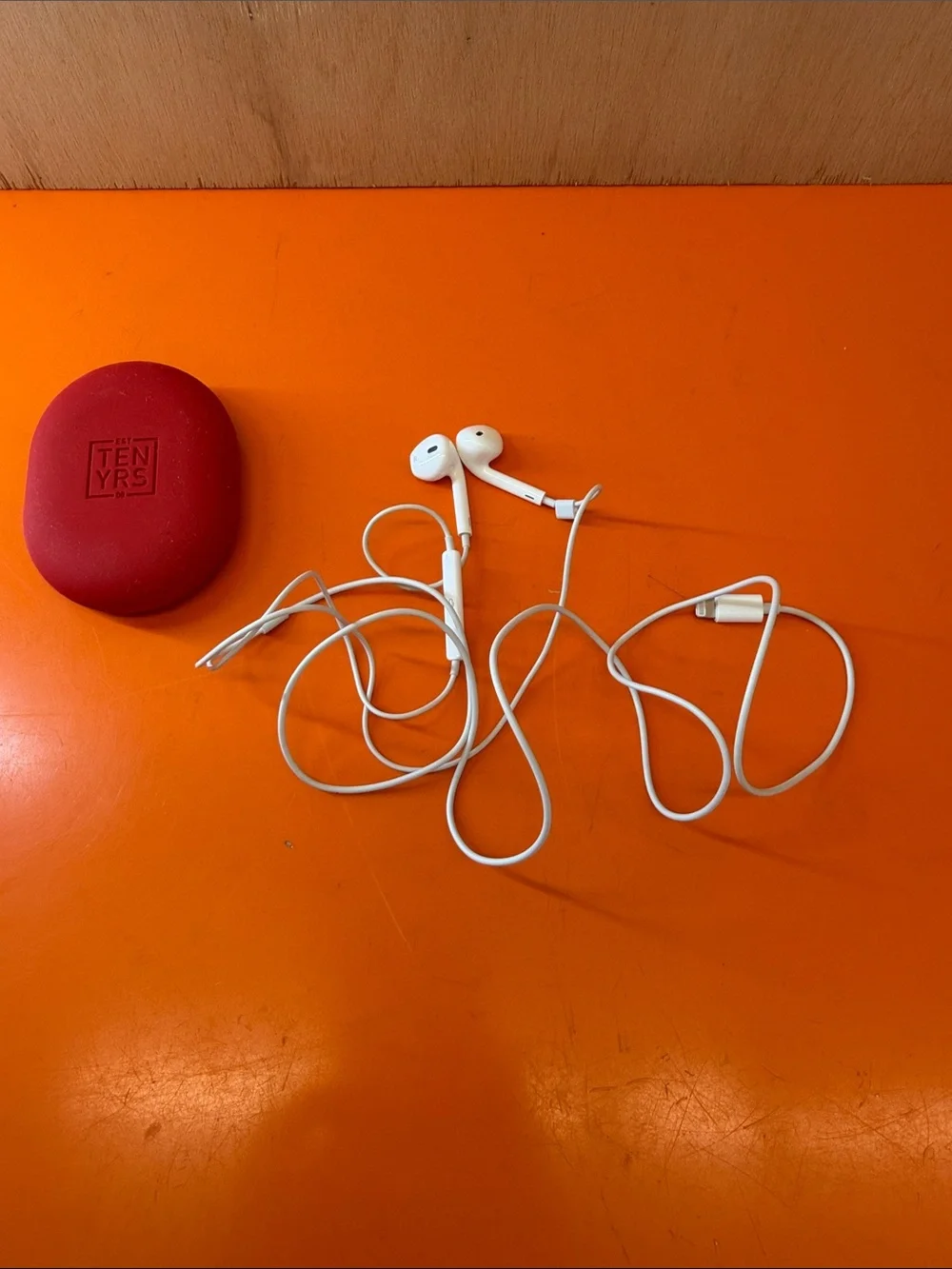 Apple White Wired Earbuds with Beats Red Protective Case - Ten Yrs